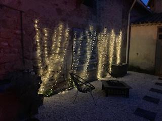 Ancien corps de ferme 425 m2 avec cour intérieure Roquemaure (30150)