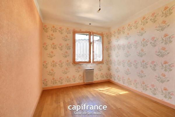 SOUCIEU EN JARREST - Maison de 98,50m² avec sous sol aménageable - Garage/atelier