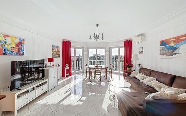 Appartement à vendre    3 pièces • 83,54 m2 Le Cannet