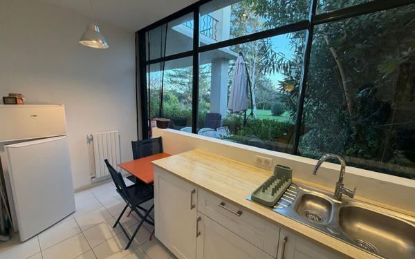 Maison à vendre    7 pièces • 196 m2 Avignon