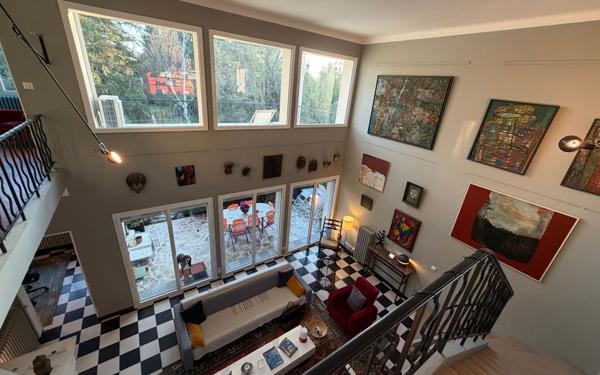 Maison à vendre    7 pièces • 196 m2 Avignon