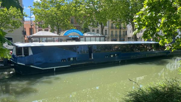 Bateau restaurant croisière sur le canal du midi