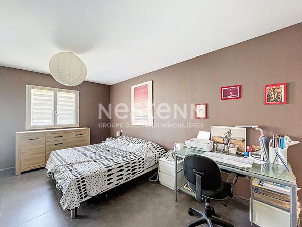 A VENDRE - CLAIRA - VILLA - 4 FACES - PISCINE