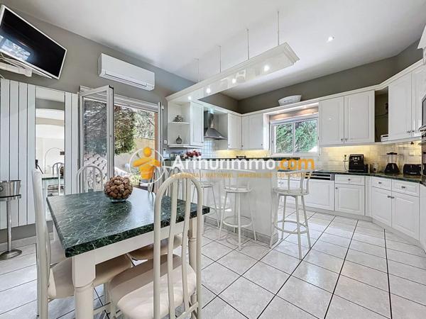 Vente Maison 6 pièces 205 m2 à Bourgoin-Jallieu