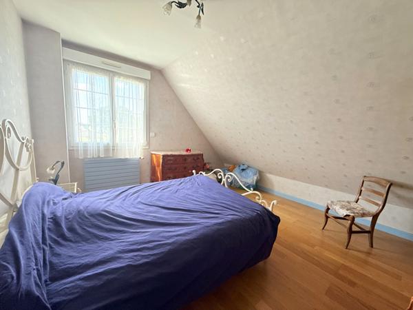 Superbe maison à la Meignanne, 8 pièces de 206 m2 - jardin