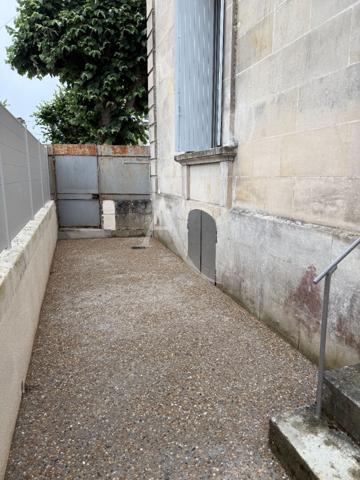 Appartement type T2 Saintes 31 m2