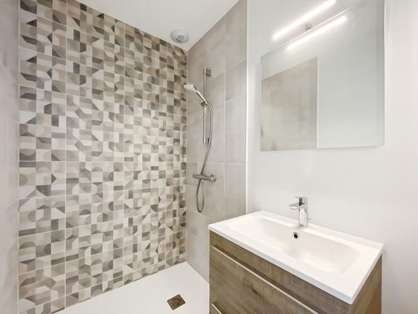 MAISON NEUVE T4 AVEC GARAGE À 1KM DU CENTRE-VILLE