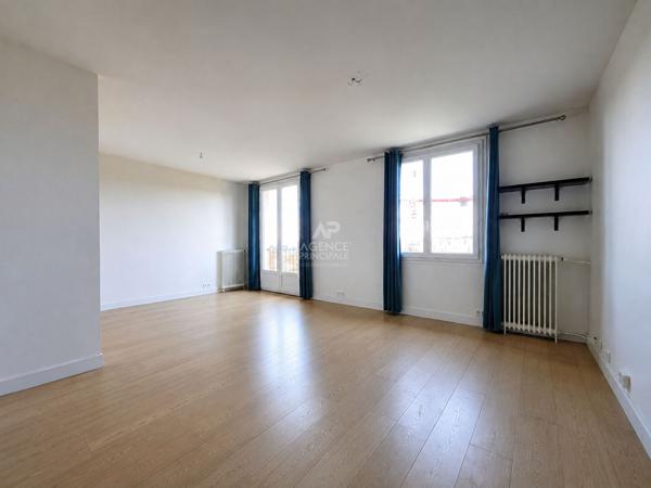 Appartement Saint Germain En Laye 3 pièce(s) 59.70 m2 Loyer 1 190 €/mois charges comprises **  - Référence  18572