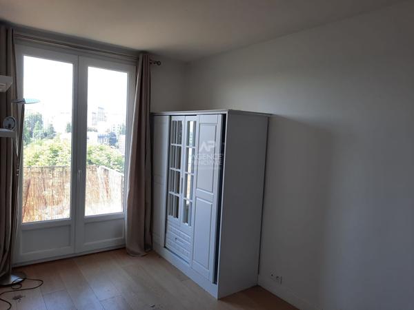 Appartement Saint Germain En Laye 3 pièce(s) 59.70 m2 Loyer 1 190 €/mois charges comprises **  - Référence  18572