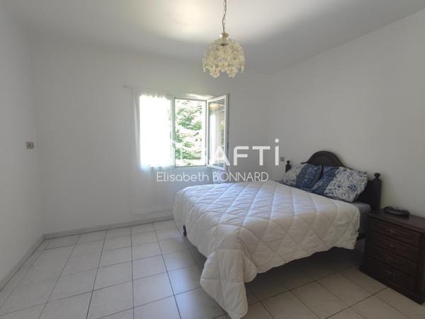 Maison familiale dans un secteur prisé