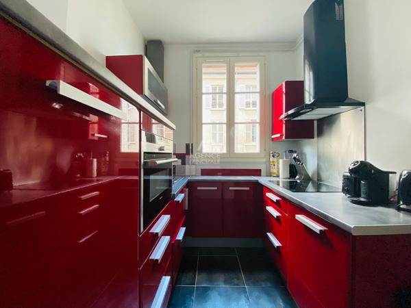 "Versailles Clagny" Bel appartement meublé refait à neuf de 3 pièces de 60 m2 ! Loyer 1 777 €/mois charges comprises **  - Référence  19752