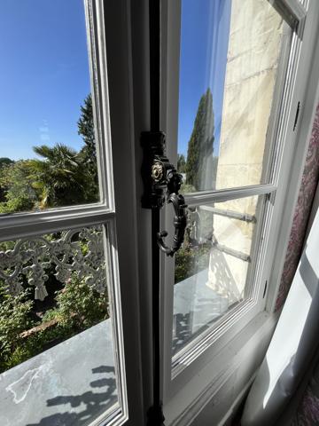 MAGNIFIQUE MAISON DE MAÎTRE TOURANGELLE DE 180 m² + SA MAISON D'AMIS DE 120m²