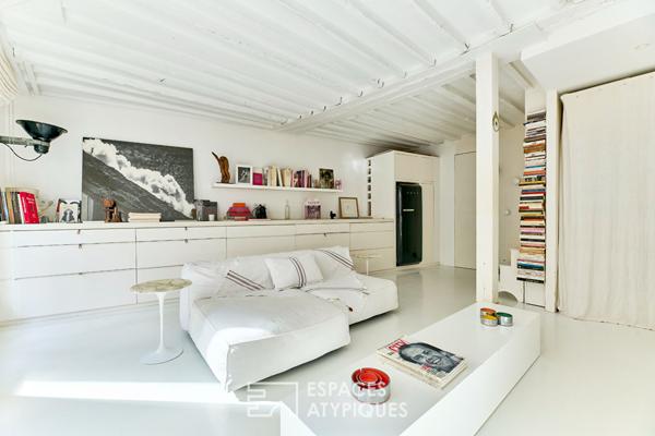 Appartement rénové avec terrasse au coeur du quartier des enfants rouges