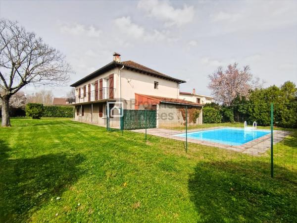 Maison T5 avec piscine, sous-sol complet et grand terrain / Roquettes (31120)