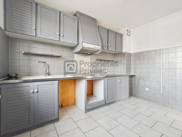 Maison T5 avec piscine, sous-sol complet et grand terrain / Roquettes (31120)