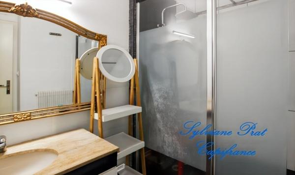 ARCACHON Charmant Appartement 3 pièces de 68 m² avec vue mer, place de parking privée et cellier