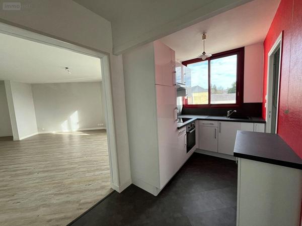 Appartement à louer à Montfort-sur-Meu en Ille-et-Vilaine (35160), ref : 048-L1311