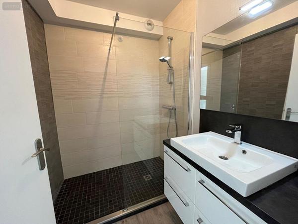 Appartement à louer à Montfort-sur-Meu en Ille-et-Vilaine (35160), ref : 048-L1311