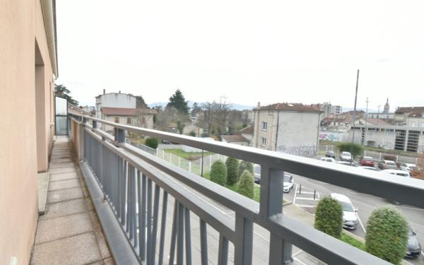 Appartement à vendre    3 pièces • 71,75 m2 Romans-sur-Isère