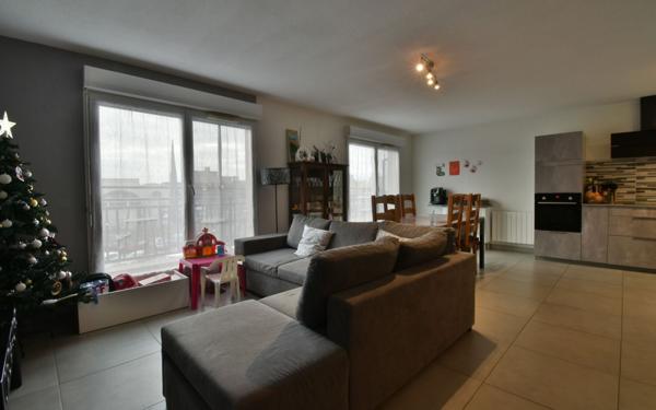 Appartement à vendre    3 pièces • 71,75 m2 Romans-sur-Isère