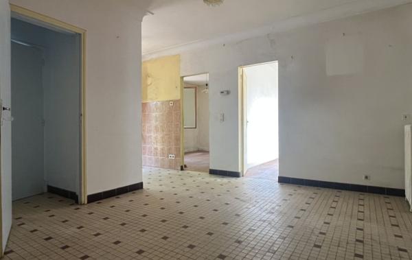 Vente Maison Plain pied avec garage à rénover Lafitte-sur-lot   