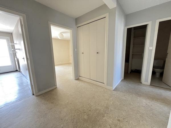 Appartement à louer 725 € CC Bourges 3 p 62 m² DPE E