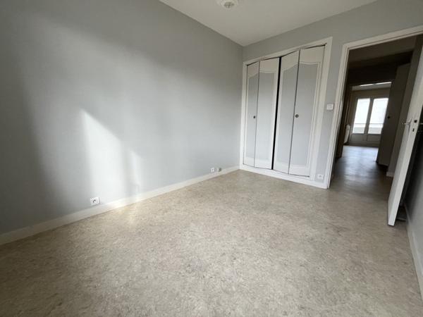 Appartement à louer 725 € CC Bourges 3 p 62 m² DPE E