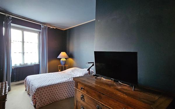 Maison à vendre    6 pièces •  Chinon