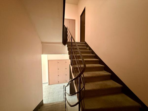 TARARE PROCHE GARE SNCF IMMEUBLE 172M²