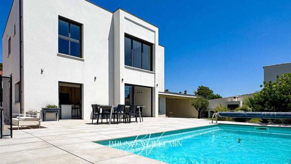 VILLA D'ARCHITECTE CLASSEE DOUBLE A / PISCINE, GARAGE & CARPORT / 2 SUITES et 3 CHAMBRES