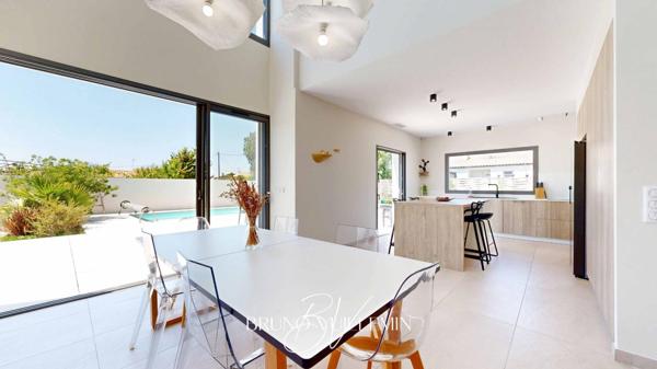 VILLA D'ARCHITECTE CLASSEE DOUBLE A / PISCINE, GARAGE & CARPORT / 2 SUITES et 3 CHAMBRES