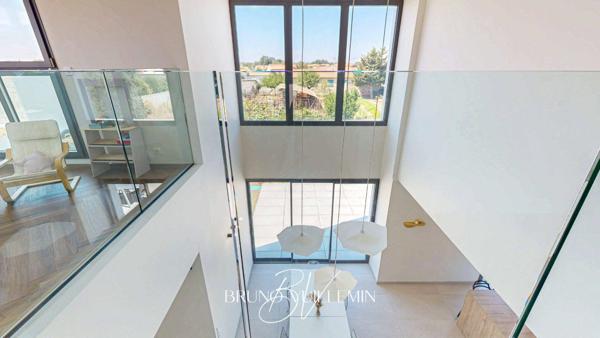 VILLA D'ARCHITECTE CLASSEE DOUBLE A / PISCINE, GARAGE & CARPORT / 2 SUITES et 3 CHAMBRES