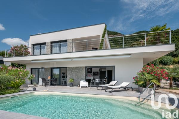 Maison à vendre 6 pièces 128 m² Voiron