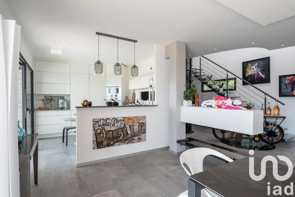 Maison à vendre 6 pièces 128 m² Voiron