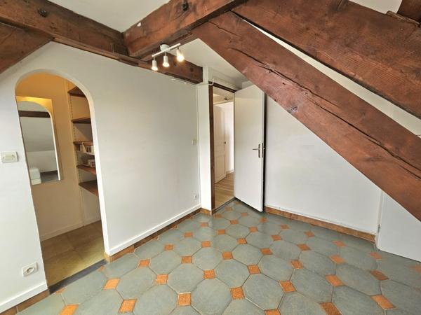 Location Appartement54 m² - 3 Pièces - SENS (89100)