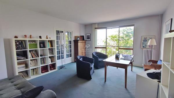 Centre-ville d'Eaubonne - appartement traversant de 94.48 m² €265 500 ** - Référence 25-3844