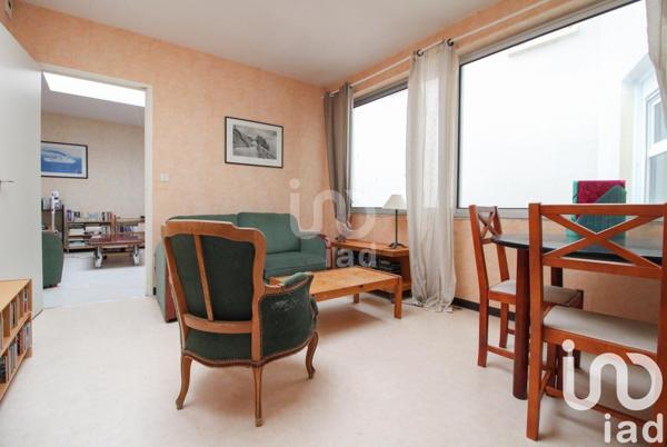 Appartement 2 pièces de 45 m² à Saint-Affrique (12400)