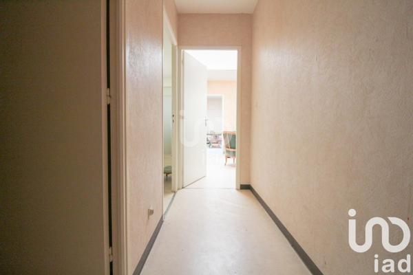 Appartement 2 pièces de 45 m² à Saint-Affrique (12400)