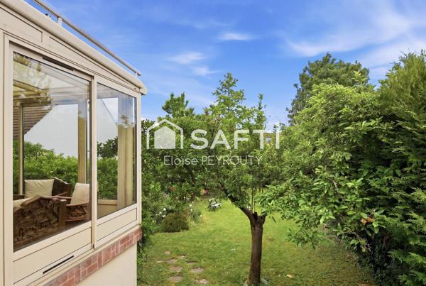 Pavillon avec jardin, terrasse et Véranda à Orly