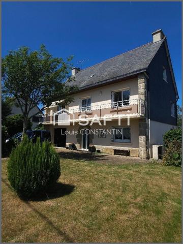 Maison familiale lumineuse , 5 chambres,  bureau et possibilité investissement locatif avec T1 au rdc sur terrain plus de 1000m2 avec dépendances et garages