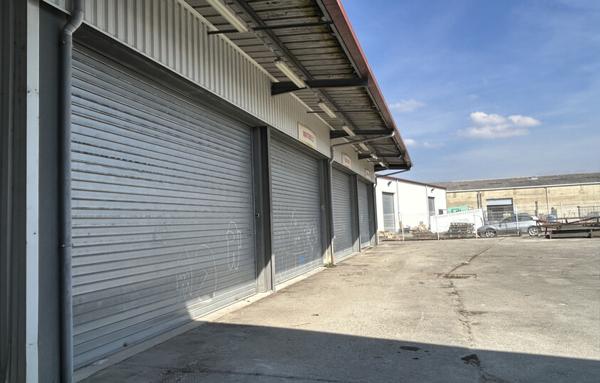 Local Professionnel de 95 m²