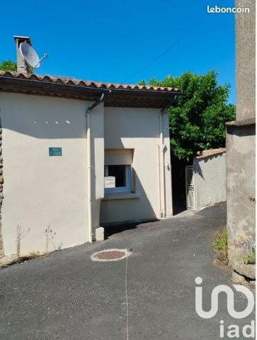 Maison traditionnelle 4 pièces de 92 m² à Albières (11330)