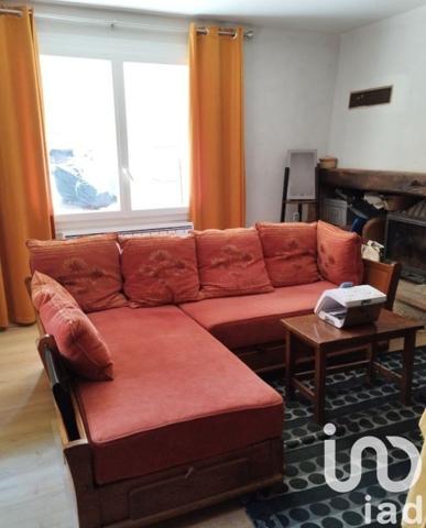 Maison traditionnelle 4 pièces de 92 m² à Albières (11330)