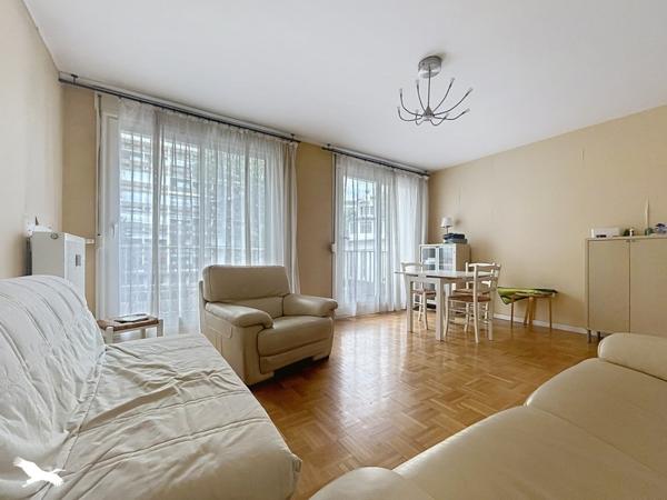 Appartement 369 000 € Lyon 07 4 p 77 m² DPE D