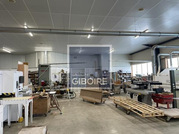 Local d'activites 590 m² à louer BOURGBARRE (réf : 35.6637)