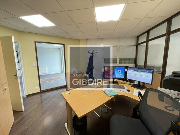 Local d'activites 590 m² à louer BOURGBARRE (réf : 35.6637)