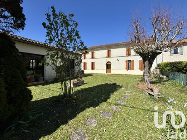 Maison à vendre 8 pièces 247 m² Saint-Georges-des-Agoûts