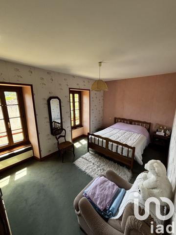 Maison à vendre 8 pièces 247 m² Saint-Georges-des-Agoûts
