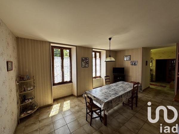 Maison à vendre 8 pièces 247 m² Saint-Georges-des-Agoûts