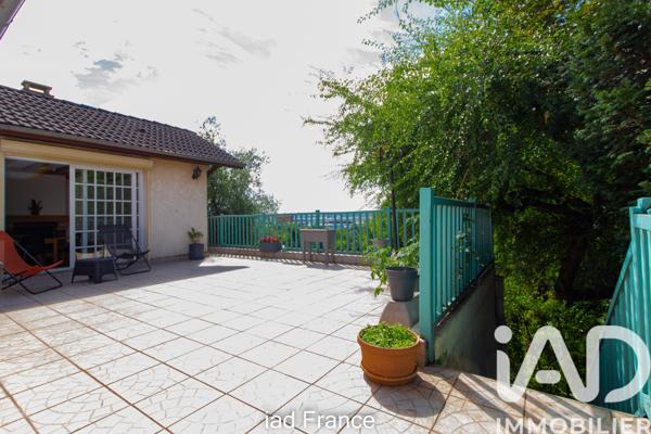 Maison à vendre 8 pièces 225 m² Juziers